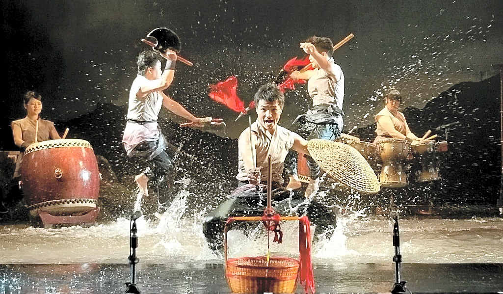 Taiwan’s Ten Drums Art Percussion Group has carved out an international reputation, and performed at the Sydney Olympics. Taiwan’s Ten Drums Art Percussion Group has carved out an international reputation, and performed at the Sydney Olympics.